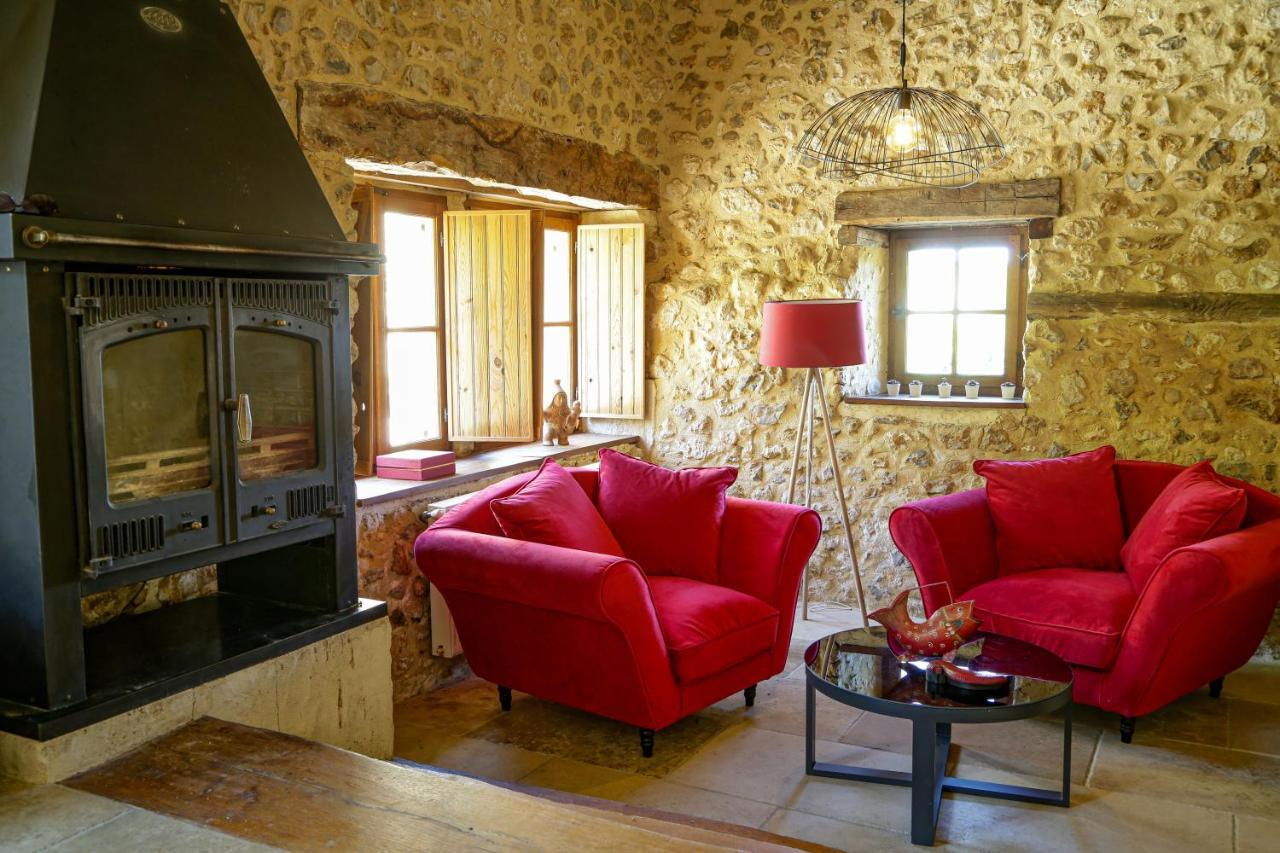 Domaine Du Bourg Salon Bed & Breakfast ภายนอก รูปภาพ