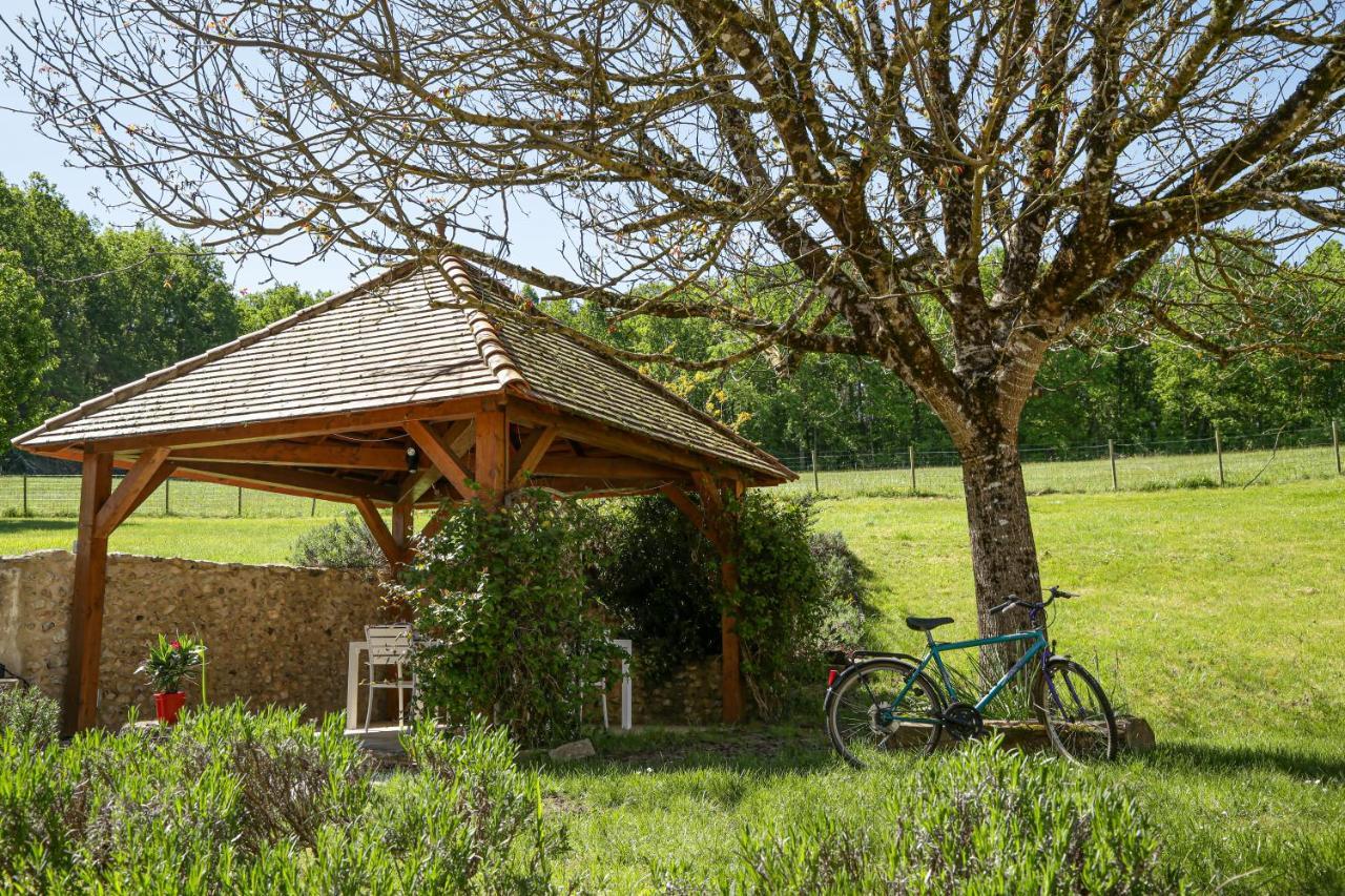 Domaine Du Bourg Salon Bed & Breakfast ภายนอก รูปภาพ