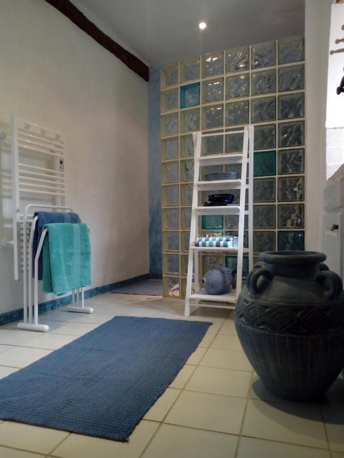 Domaine Du Bourg Salon Bed & Breakfast ภายนอก รูปภาพ